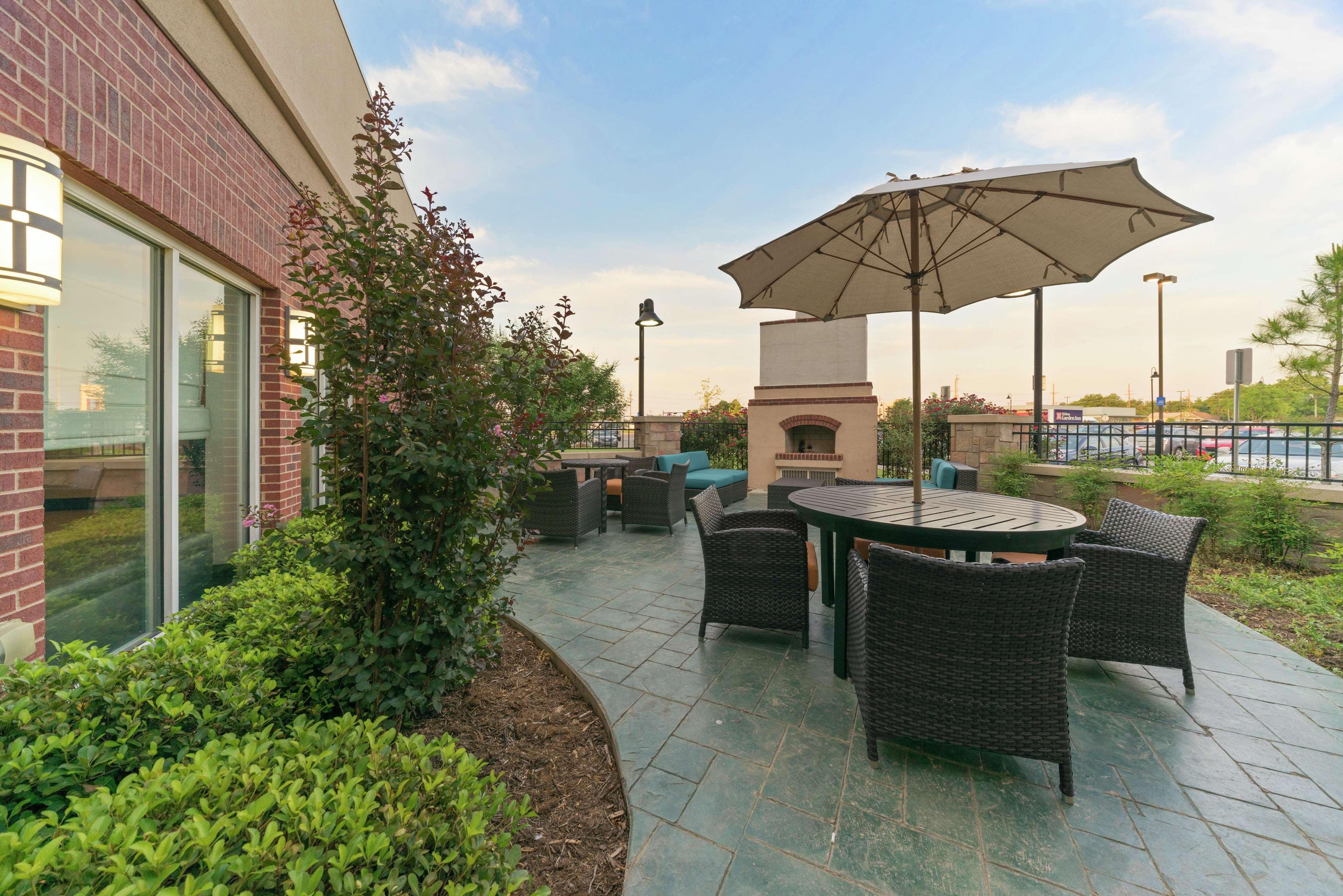Hilton Garden Inn Lawton-Fort Sill Bagian luar foto