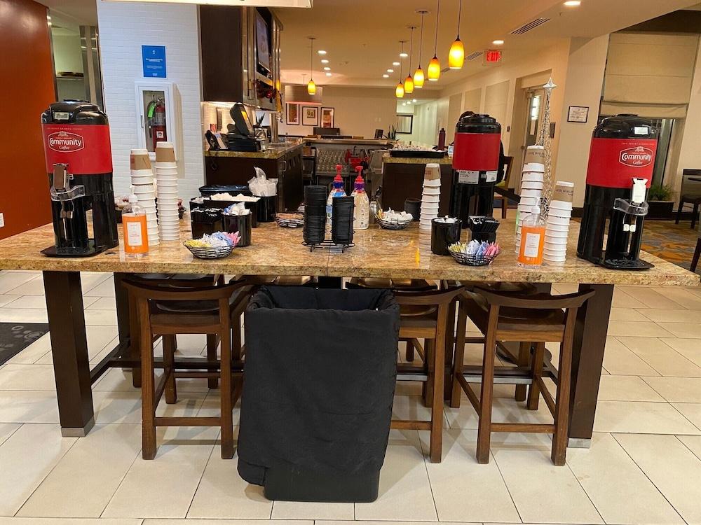 Hilton Garden Inn Lawton-Fort Sill Bagian luar foto